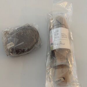 Urbana Pumice Stone with Nail Brush - Natural Brown with solid pumice stone.